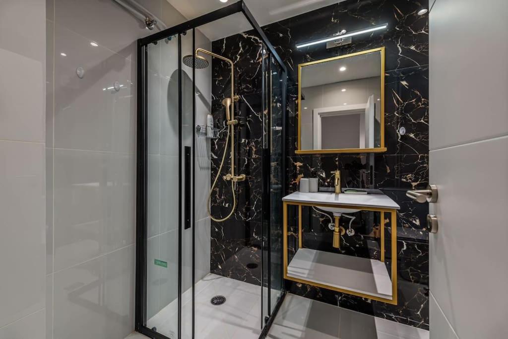 Athens Downtown Cozy Luxury Nest Apartment ภายนอก รูปภาพ